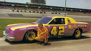 Reliving Marty Robbins' legacy, NASCAR's very own Grammy-award-winning singer-turned-racecar driver