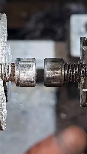 CNC Metal Machining Basics: Beginner Guide to Machining & Machinery