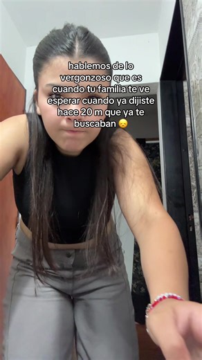 La vergüenza de esperar por tus papás