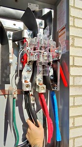 253K views · 1.4K reactions | 1st person pov on this 3 phase 400amp meter with parallel 4/0 cu ✌️ #femaleelectrician #electrician | Lexi Abreu | Facebook