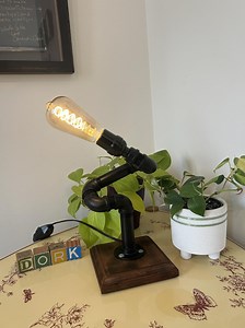 Lampe TWIST - Ampoule Edison, noir mat, base en bois teinté - Etsy France