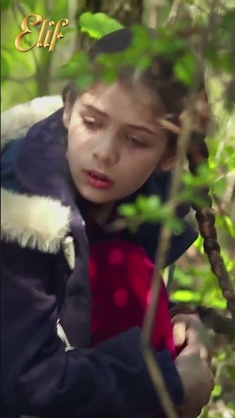 She's running from danger! #elif #telenovelas #novela #elifdizisi #turkishseries