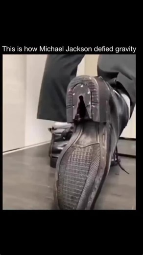 Michael Jackson’s legendary anti gravity lean comes alive in this mind blowing demonstration as special black leather boots with hidden heel slots lock perfectly onto raised floor pegs allowing the performer to tilt forward at an impossible angle with arms outstretched and flawless balance. Raw engineering genius and flawless execution transform the iconic Smooth Criminal move into pure viral gold packed with jaw dropping precision unstoppable dance innovation and timeless superstar brilliance t