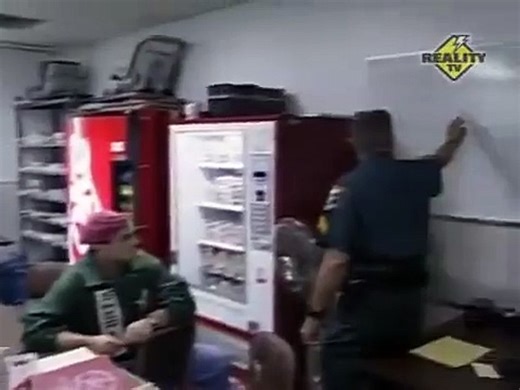 Cops - Se08 - Ep07 Watch HD