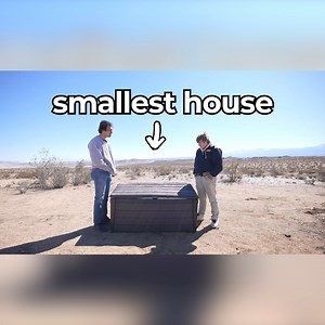 I Survived World's Largest vs Smallest House! 🏠 😱 | Airrack