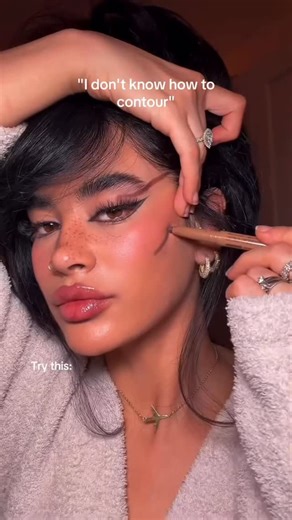 Makeup on Instagram: "Easy contour tutorial ✨ @huda_gash #contour"