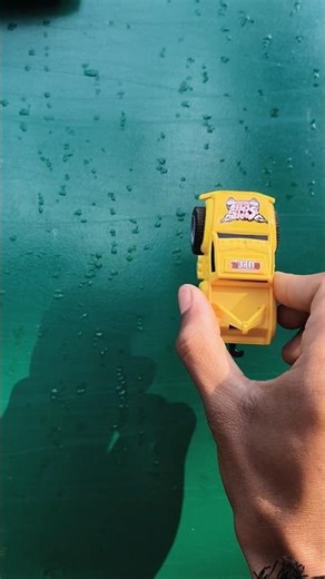 New model colour mini RC car super fast speed test 😱🔥#shorts #cars #rccar #yellow #rcfun #minirc