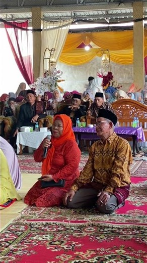 The child of the bride is a marjamita 