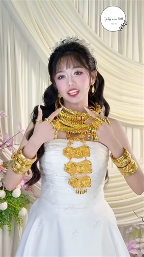 Đám cưới rộn ràng: cô dâu xinh, vàng đeo không đếm xuể #damcuoi #wedding #trending #phongsucuoi