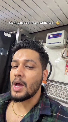 323K views · 2.9K reactions | Galat baat hai aise troll mat karo kisi ko  . . (Biggboss, Biggboss 19, Tanya mittal, farrhana bhatt, ashnoor kaur, pranit more, amaal mallik, gaurav khanna, family week, comedy, funny, memes, relatable) #biggboss #biggboss19 #tanyamittal #troll #farrhanabhatt #ashnoorkaur #amaalmallik #gauravkhanna #family #familyweek #comedy #memes #funny #explore #relatable | Apoorv Kansal | Facebook