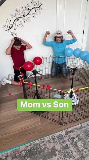 Roomba balloon octagon game 🎈😳 | Grandma's World