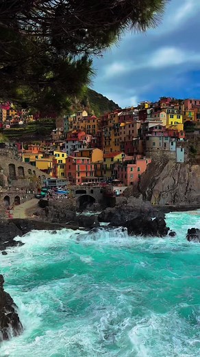 Esplorando Cinque Terre: Un Viaggio Magico