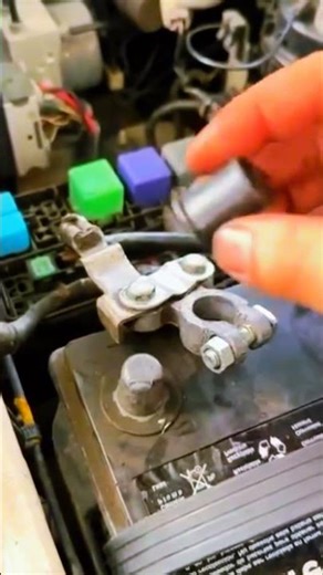 Car battery repair #atrangicarkur #carrepairtutorials #carbatteries #automobile #shorts #ytshorts