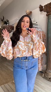 Bellas, you LOVE our Aurora Blouse, and @olivia_clare_vasquez has picked out her two FAVOURITE prints this season. Which one should she take home... Desert Muse or Wildflower Honey? 🤎 🍯 Olivia (160cm tall) is wearing a size L! SHOP bellaboheme.com.au/collections/aurora-blouse | Bella Boheme