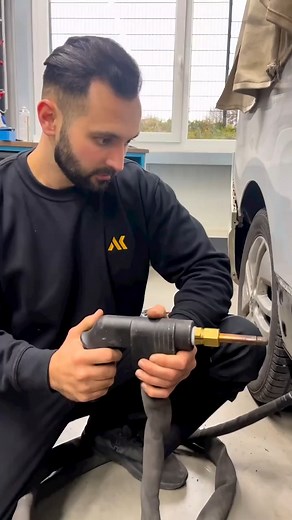 8.4K views · 32 reactions | Technology of car Paint#17 #paintcar #paint #painting #carpainting #automotive #r #car #collisionrepair #autopainting #carpaint #sata #miami #cars #pinturacarros #toyota #carrosmiami #miamibusiness #fortlauderdale #floridaauto #chapisteria #bumpers #miamibumpers #miamishop #browardcars #miamicars #miamiauto #broward #detailing #carpainter #refinish | Best Skill | Facebook