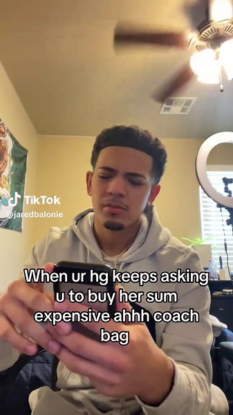 She think I’m rich or sum 🙄😭✌🏽 #pov #fypシ #humor #hg #coachbag | coach bag