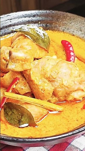 Malaysian Chicken Curry | Kari Ayam Kapitan