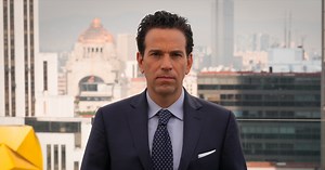 Hoy en #Loret, El cártel del despojo: dirigentes del PVEM defraudan y se apoderan de departamentos de lujo. Además, el gobierno que prefiere hacer montajes en lugar de rendir cuentas. Y los médicos privados exigen vacunas. #Latinus #InformaciónParaTi | Latinus