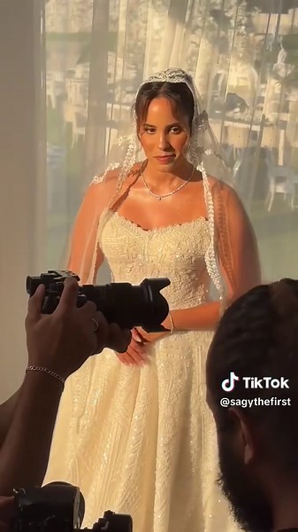 ‏bride poker face award