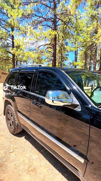 Exploring the 2006 Jeep Grand Cherokee PXR in Colorado