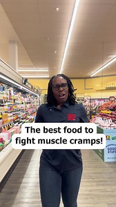 Got muscle cramps? 🫣 I got you! I know you’ve been there.. waking up in the middle of the night or feeling cramps during a workout. It’s your body telling you it needs something, simple hack? Leafy greens! 🥬 Greens like spinach and kale are packed with potassium, magnesium, and calcium - perfect for calming your muscles and preventing cramps. So, next time y’all feel that cramp coming on, skip the quick-fix pills and grab some greens instead. You can throw them on your salad, toss them into yo