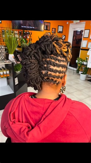 I had fun creating this look over and over and over again! … Loc petal Mohawk.😍🧡 Click the link to book the look! 🗓️ Stylist: Amber Follow us👣👣 @rarerootznaturalhairstudio™️ Book | Shop | Subscribe www.rarerootz.com #rarerootznaturalhairstudio #locstylesforwomen #locstyles #locrepair #locjourney #locs #loctician #womenlocs #womenlocstyles #browardstylist #loclove #locretwist #locextensions #loctician #shortlocstyles #locdetox #starterlocs #instantlocs #locgoals #southfloridastylist #broward