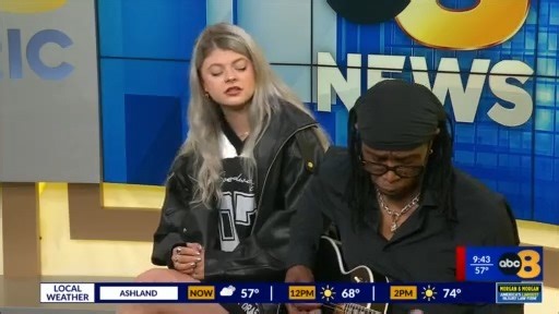8News gets special performance of Grayson Torrence's new single 'Optional'