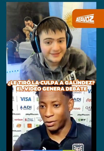 👀🇪🇨 Un streamer argentino analizó las declaraciones de Gonzalo Plata tras la derrota de Ecuador y aseguró que el jugador habría dejado entrever responsabilidades en una jugada clave del partido. Las redes rápidamente reaccionaron y el debate está servido: ¿realmente apuntó a Galíndez o se trata de una interpretación exagerada?