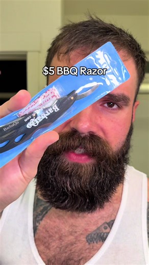 Would you trust a $5 razor? #beardlineup #straightrazor #beardcare #beardtok
