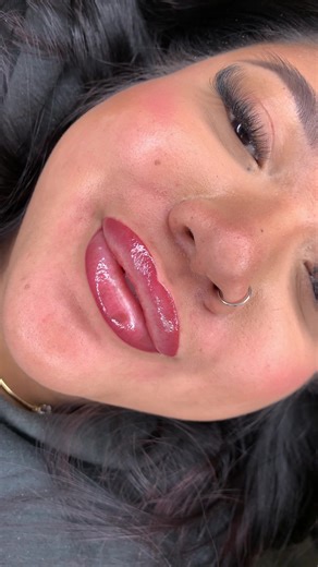 Ombré Lip Transformation: Achieve Softly Defined Lips