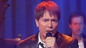 Cliff Richard performs 'Rip it Up' | The Late Late Show Chords - ChordU