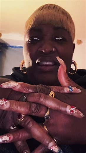 Tik Toker Denise (@denisewrightqueenbee9)’s videos with original sound - Vannah Queenn❤️👑