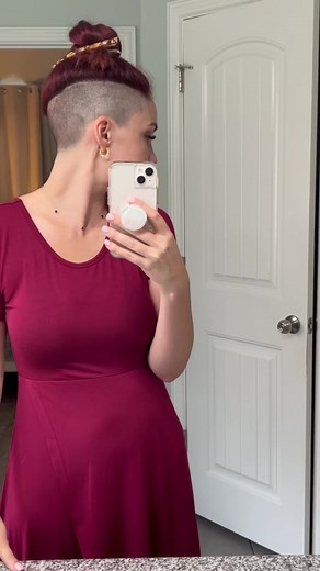 Trendy Undercut Hairstyle for Short Hair | Shaved Nape Inspiration