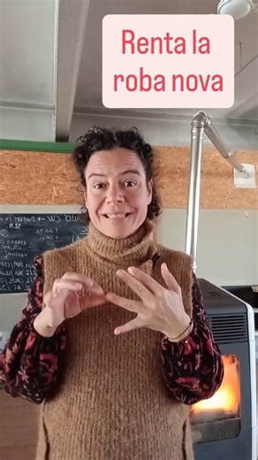 Judit Camp i Nus, Facilitadora de Salut on Instagram: "Neteja seeeempre la roba nova abans de posar-te-la ‼️‼️ Quines substàncies hi pot haver? Segons Nicolás Olea, les més habituals són: ❌❌Formaldehid S’utilitza per evitar que la roba s’arrugui o agafi floridura. ➜ Risc: irritacions de pell, ulls i vies respiratòries; és potencialment cancerigen amb exposicions repetides. ❌Tints i colorants azoics Molt comuns en peces de colors intensos. ➜ Risc: poden alliberar amines aromàtiques, algunes cance