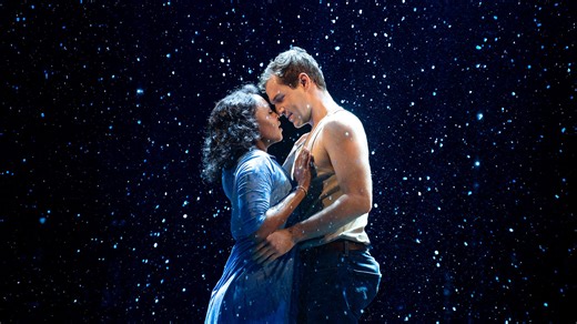 From 'Wicked' to 'The Outsiders': Find out which Broadway shows are headed to Des Moines