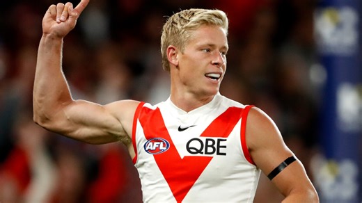 Sydney Swans vs Western Bulldogs: AFL live scores
