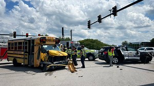 Lanes reopen after collision involving martial arts bus, LPD patrol vehicle at Sunset Blvd intersection - ABC Columbia