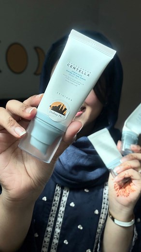 Dr Kainat Zaffar Laghari on Instagram: "Love it! Love it! Love this sunscreen from @skin1004official ! 🥰 🇵🇰 available at @dubuypakistan (code: kainat05, non commission code) . For international customers available at @yesstyle Rewards code: KAINAT10 . . #skin1004 #skin1004centella #sunscreen #centella #skin1004madagascar #koreanbeauty #kbeauty #spf #sunscreen"