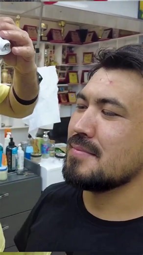 Relaxing ASMR Barber Haircut and Shave Experience