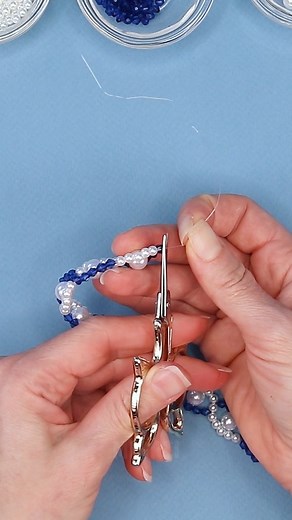 125K views · 3K reactions | A beaded necklace "infinity" easy to make - DIY jewelry! | Miarti - Creative ideas | Facebook