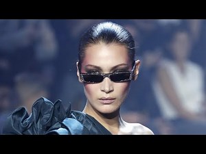 Bella Hadid Handles Wardrobe Malfunction Like a Total Pro on the Runway in Paris -- Watch!