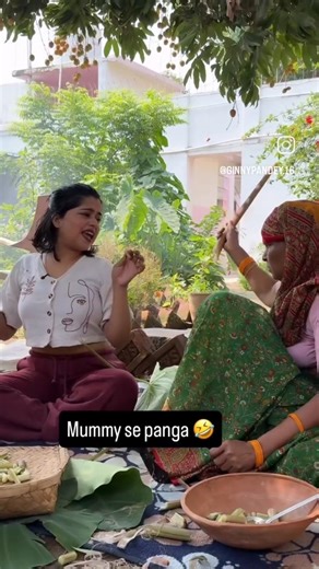 ginni ne mummy se panga le liya🤣🤣#ginnipandey #withpandey #shortsfeed #viral