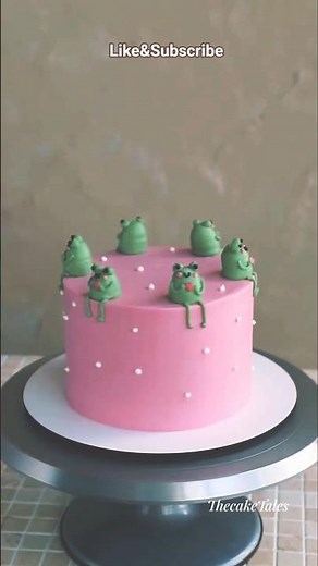 🐸 Cute Frog Cake Decoration #cake #cakedecorating #cakedesign #birthdaycake #cakeart #chocolatecake