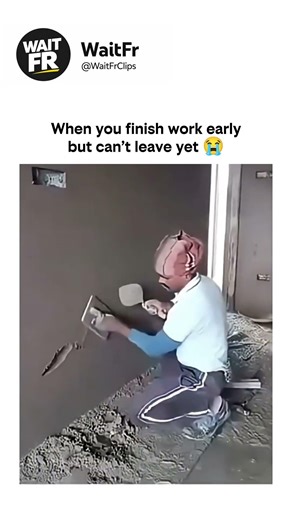 When You Finish Work Early But Still Can’t Leave 😂