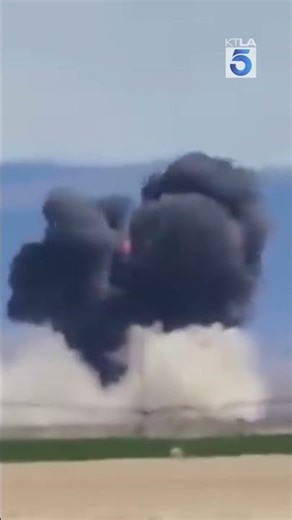 Two Navy Fighter Jets Crash During Air Show