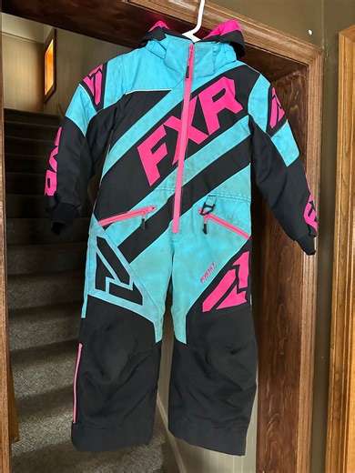 120/200/Kitty Cat Snowmobile Racing | Youth size 2 Willing to ship Fcfs | Facebook