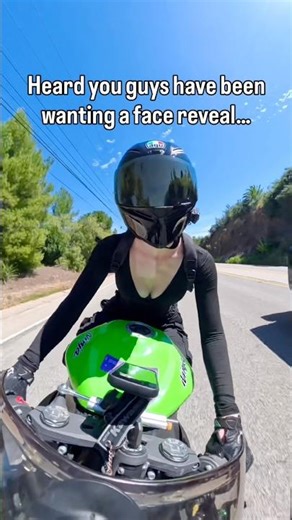 Heard you wanted the face reveal… 👀 #bikergirl #facereveal #bikerchick #biker