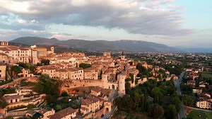 Aerial Shot Spello Ancient Town Italy Stock Footage Video (100% Royalty-free) 1081045358 | Shutterstock