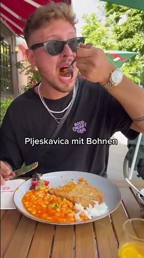 Wir essen kroatisch🇭🇷 #shorts #jonathanundalina #couple #food #essen