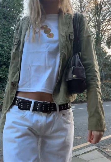 perfect jeans from @MOTEL #lovemotel #motelrocks #moteljeans #perfectwhitejeans